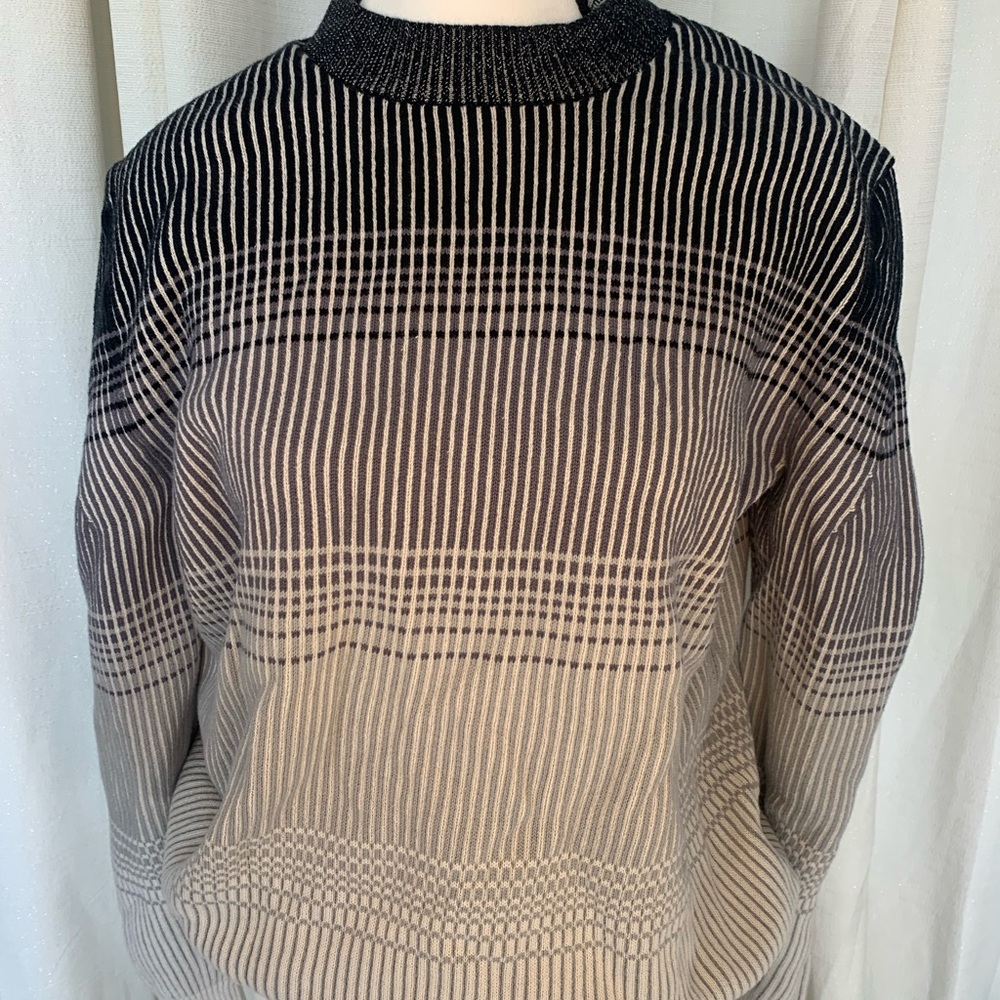 Alfani black-white-grey sweater